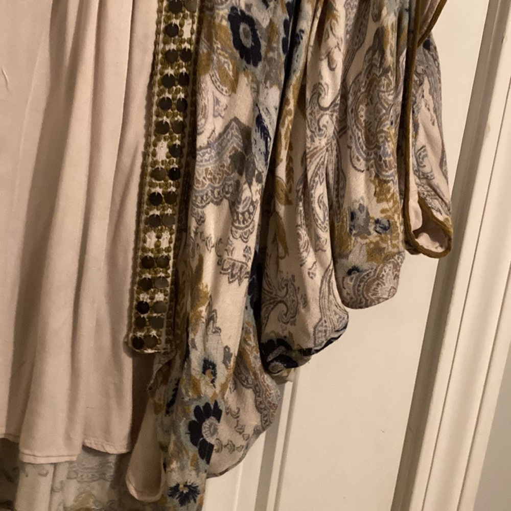 Free People ,  Beige, and Blue Women's Kimono - Picture 7 of 14